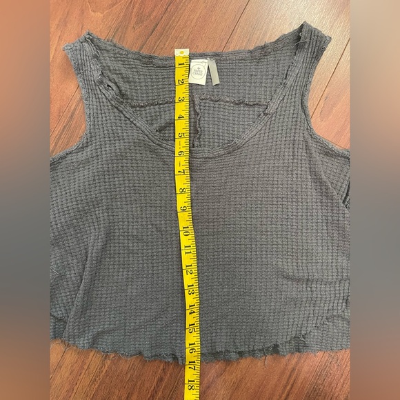 Paper Crane tank top crop - Picture 6 of 7